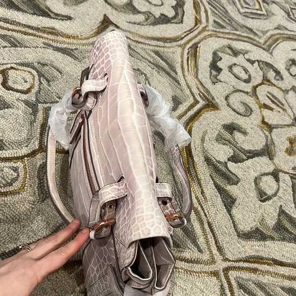 💕 Kooba gorgeous light pink rose gold handcrafted leather xlarge satchel nwot💕 - Picture 9 of 16